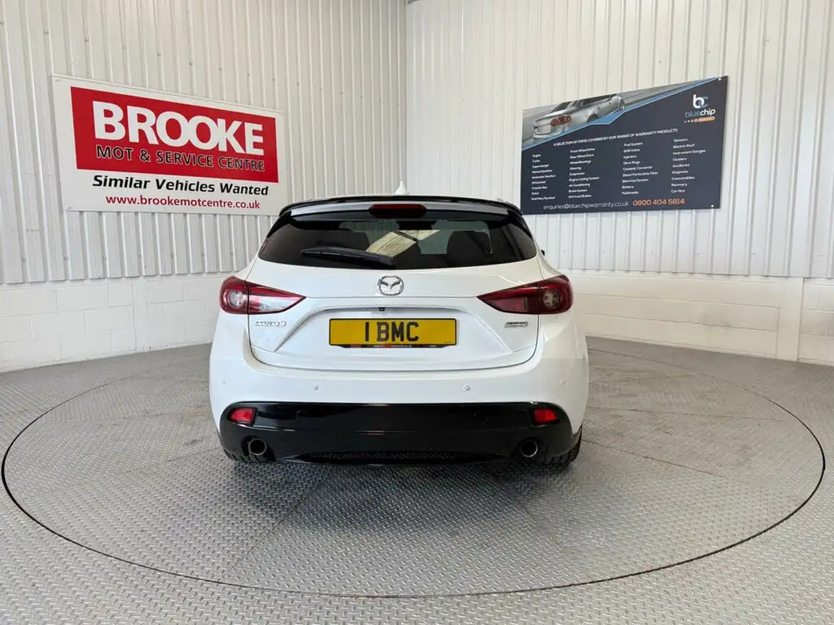 2016-mazda-mazda3-20-sport-black-big-5