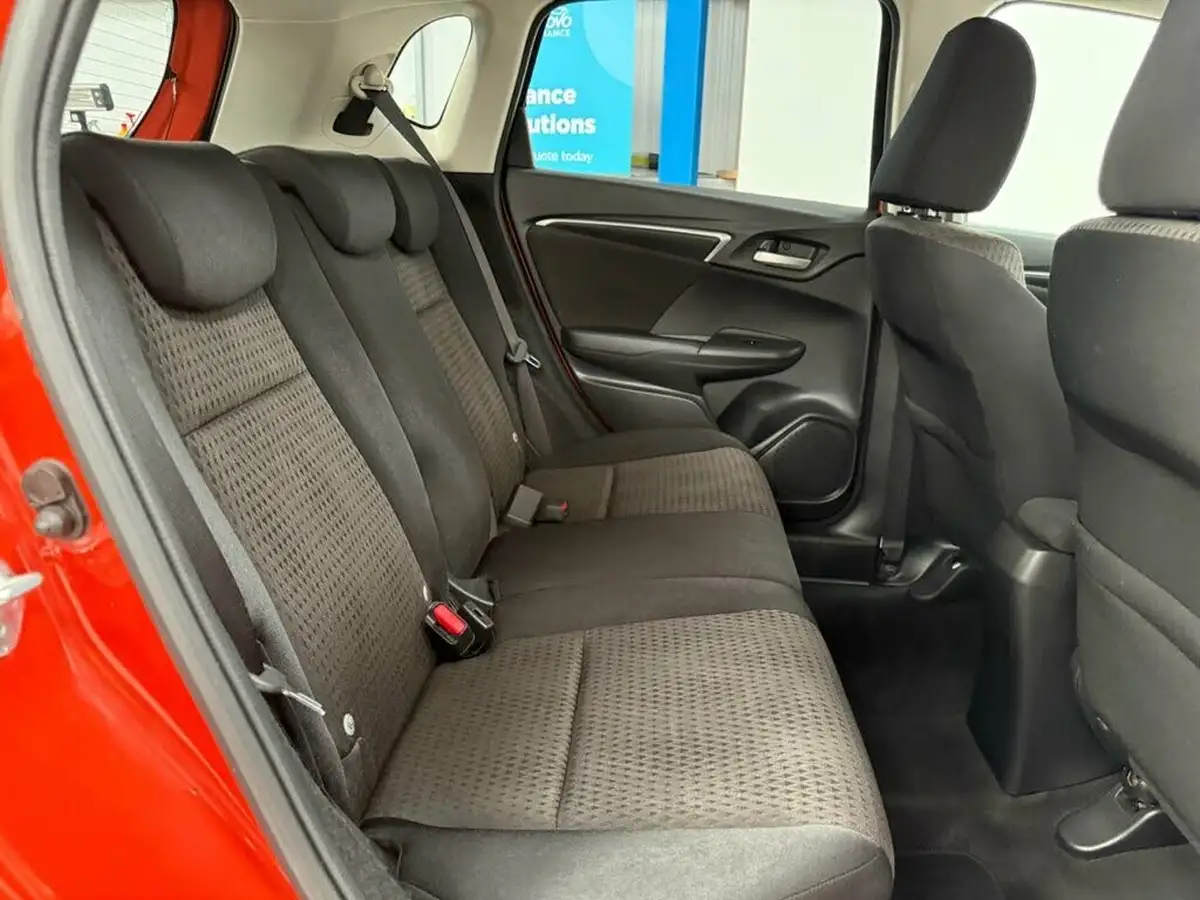 2018-honda-jazz-13-i-vtec-ex-cvt-big-28