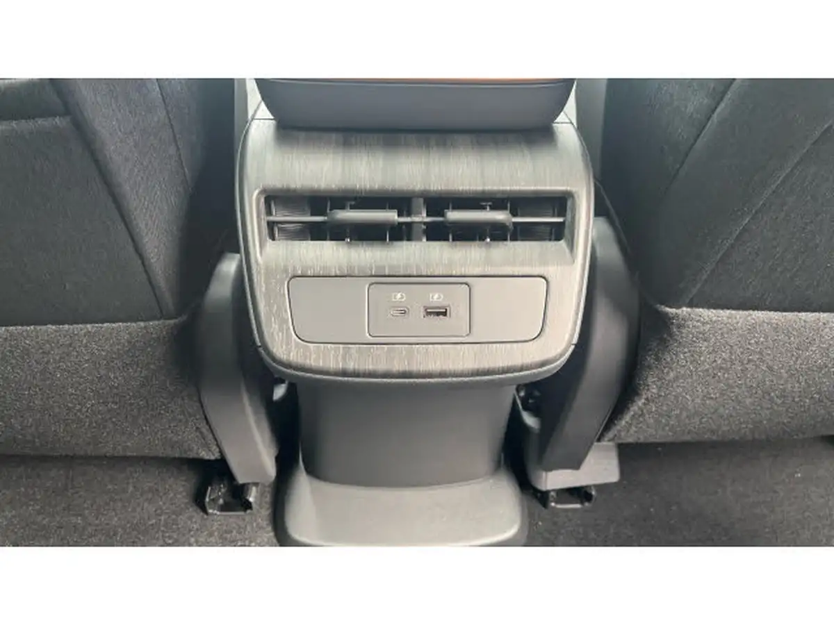 2024-nissan-ariya-e-advance-225kw-22kw-charger-e-4orce-big-20
