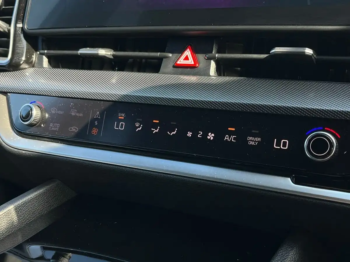 2023-kia-sportage-16-t-gdi-gt-line-261bhp-awd-phev-auto-big-14