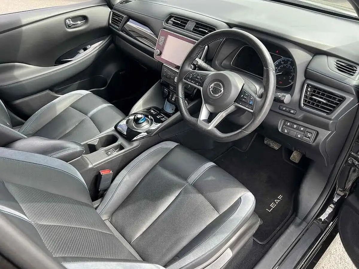 2021-nissan-leaf-e-tekna-big-3