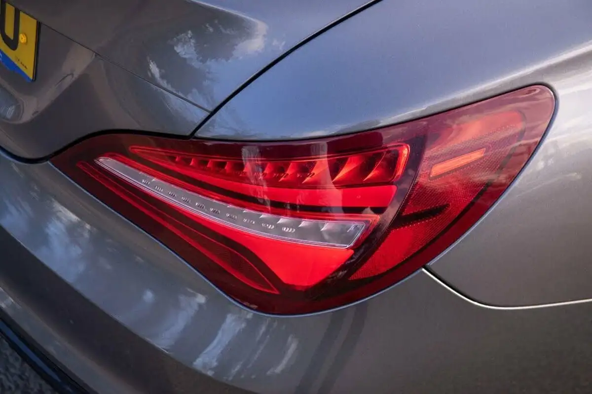 2018-mercedes-benz-cla-21d-cla-220d-amg-line-night-edition-177ps-ss-coupe-4d-big-42