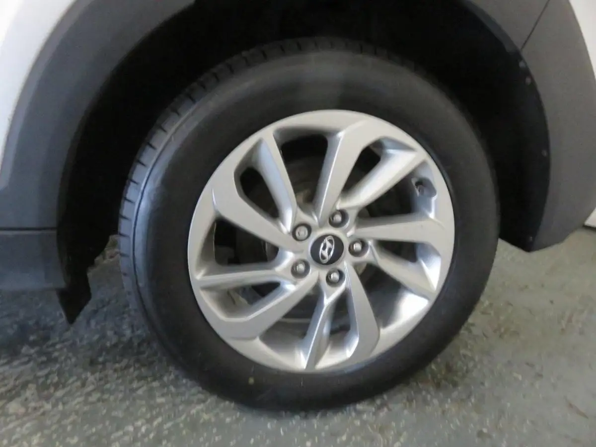 2016-hyundai-tucson-17crdi-blue-drive-premium-116ps-big-50