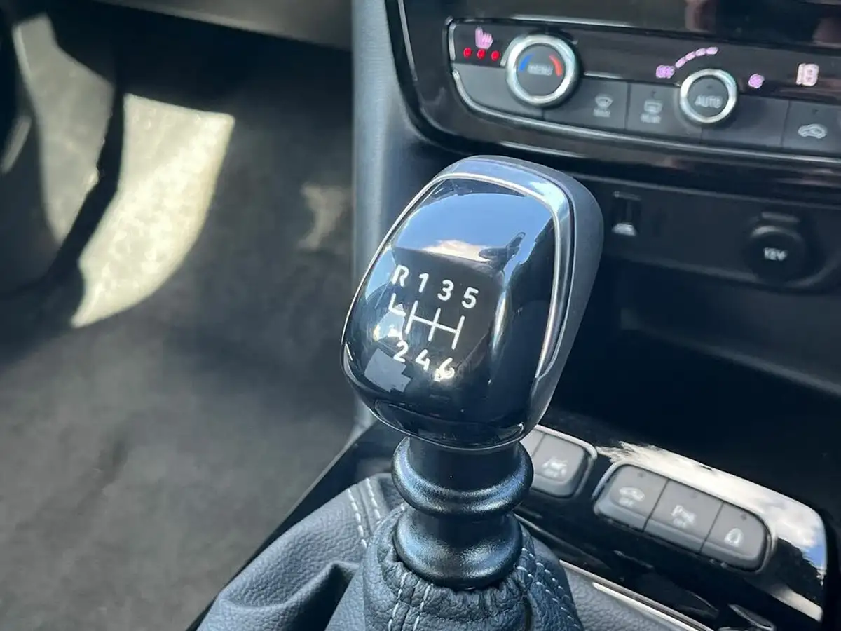 2022-vauxhall-mokka-12-elite-edition-100ps-big-27