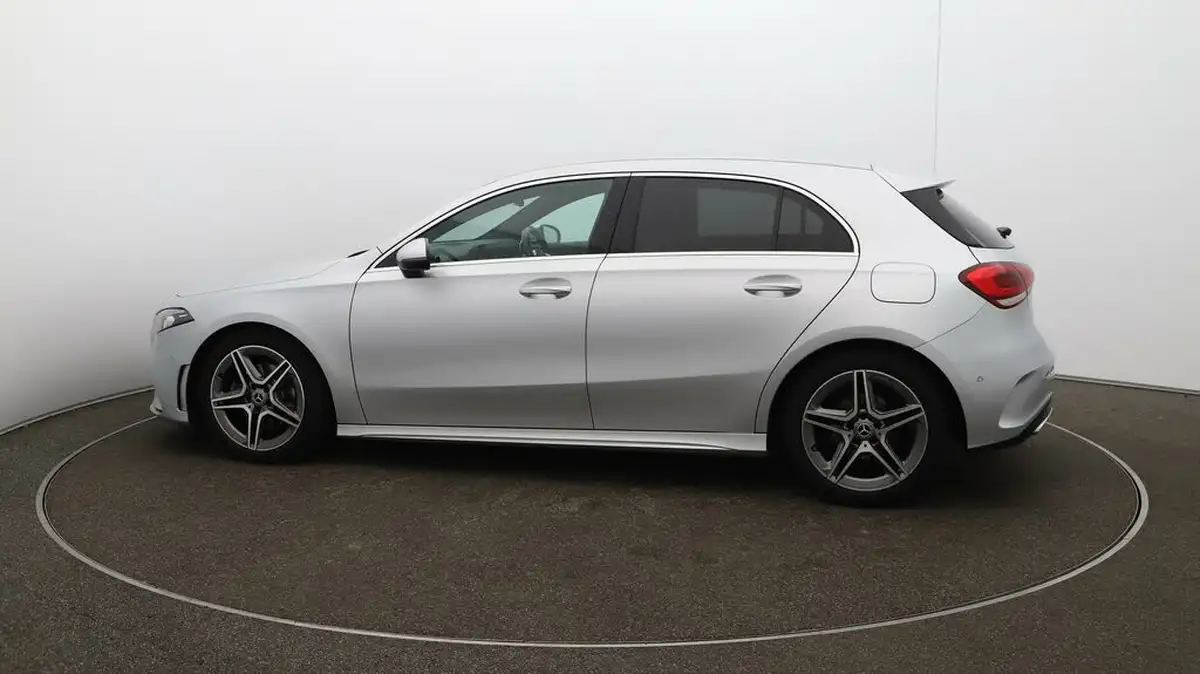 2020-mercedes-benz-a-class-13-a180-amg-line-executive-hatchback-5d-7g-dct-big-50