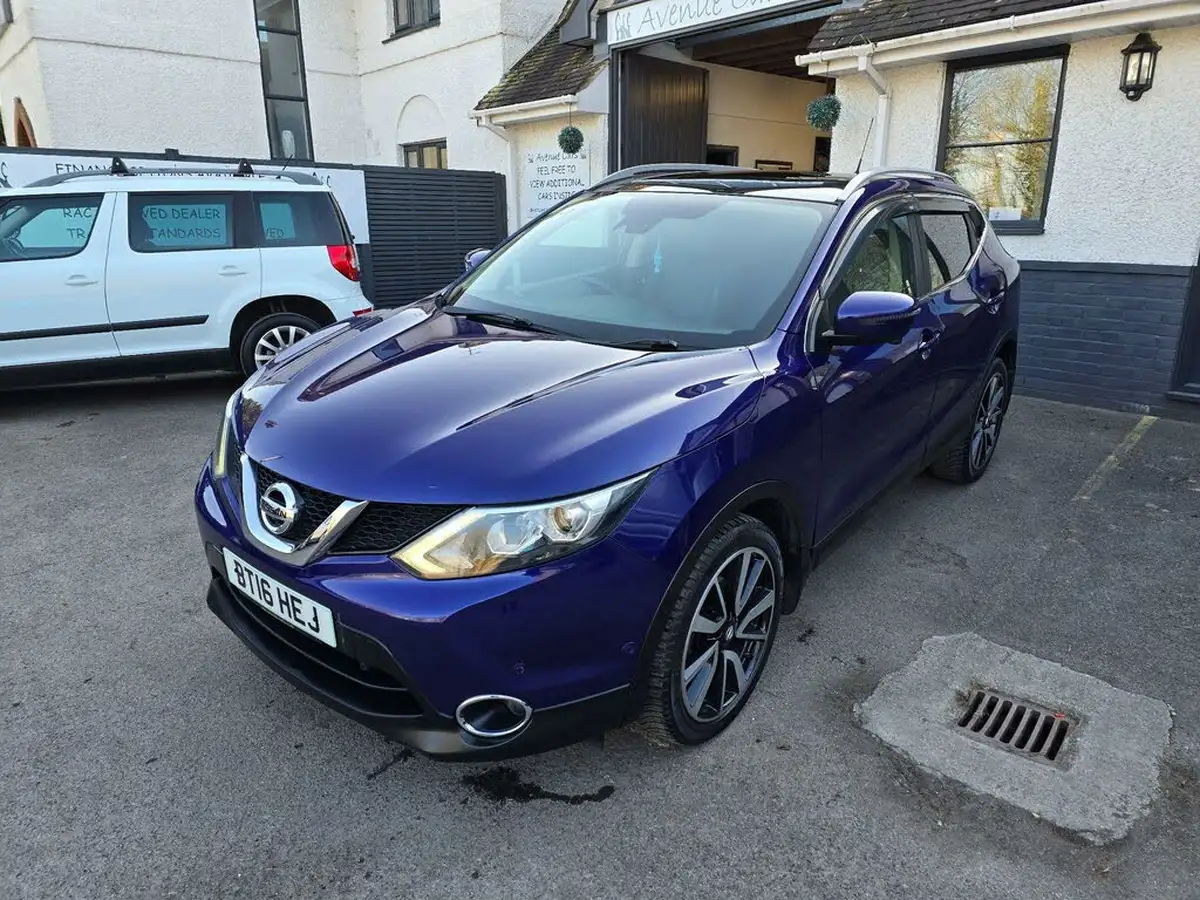 2016-nissan-qashqai-12-dig-t-tekna-big-26