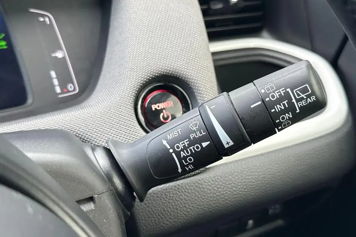 2020-honda-jazz-15-i-mmd-crosstar-ex-big-28