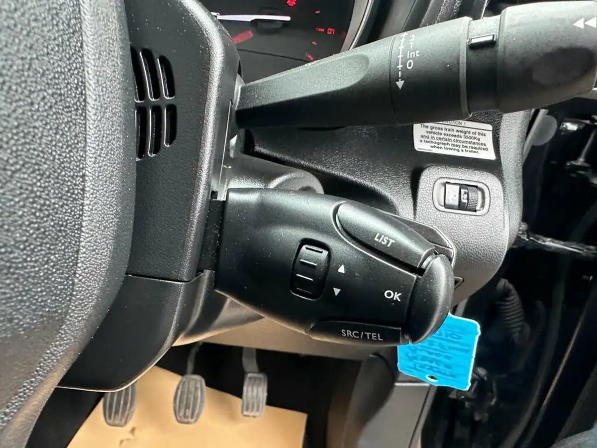 2022-toyota-proace-city-15d-active-big-14