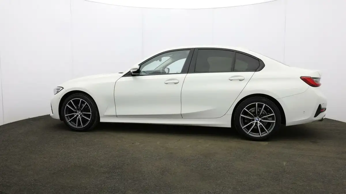 2020-bmw-3-series-20-320i-sport-saloon-4d-big-60