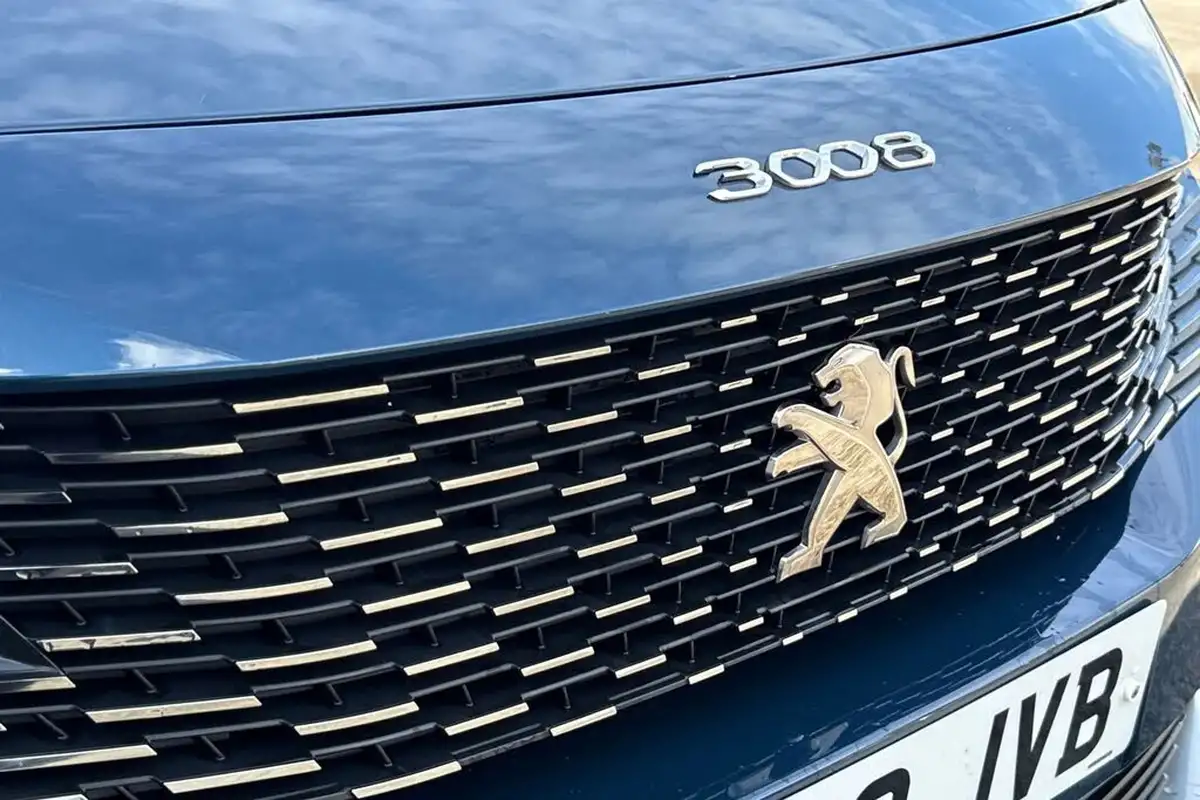 2021-peugeot-3008-suv-12-puretech-allure-premium-big-38