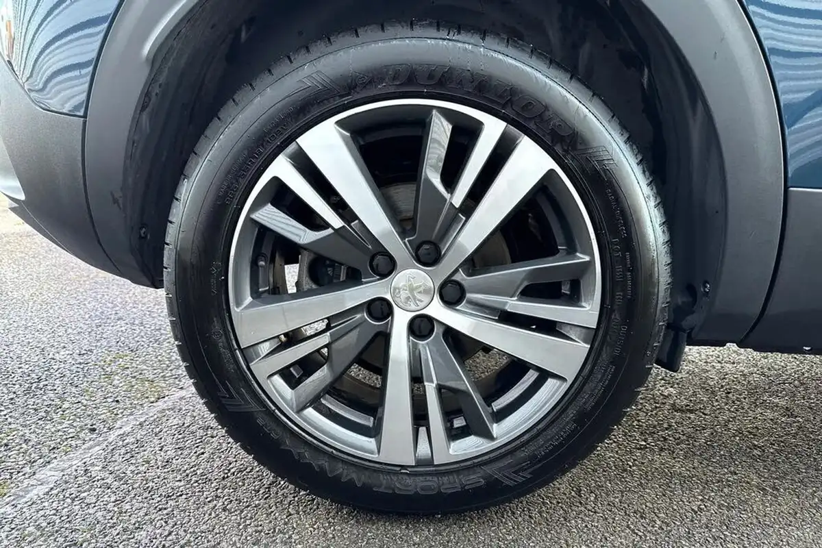 2021-peugeot-3008-suv-12-puretech-allure-premium-big-10