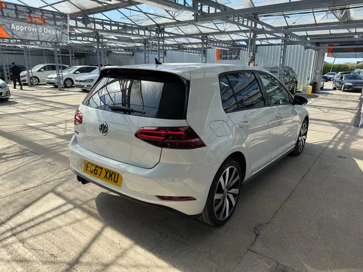 2017-volkswagen-golf-14-tsi-gte-advance-ss-big-6