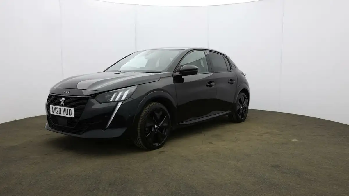 2020-peugeot-208-e-gt-big-2