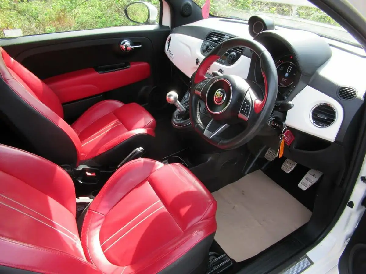2015-abarth-500-14-tjet-595-turismo-160bhp-big-3