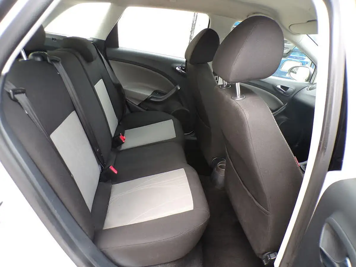 2012-seat-ibiza-16td-se-105-st-estate-5d-big-17