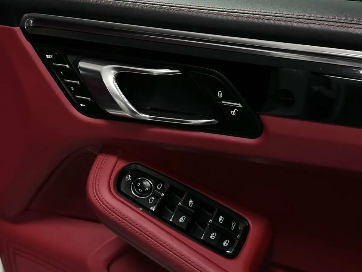 2014-porsche-macan-30td-s-big-32