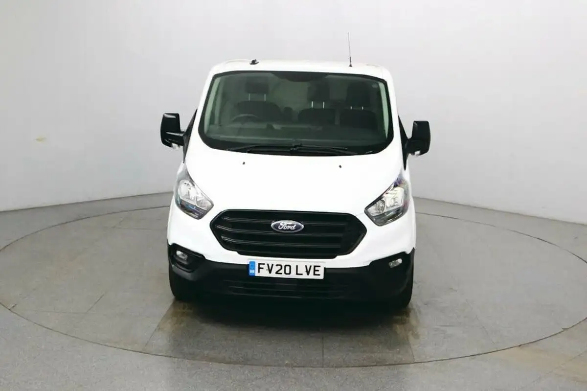 2020-ford-transit-custom-20tdci-280-l1h1-leader-105pseu6dt-panel-van-big-9