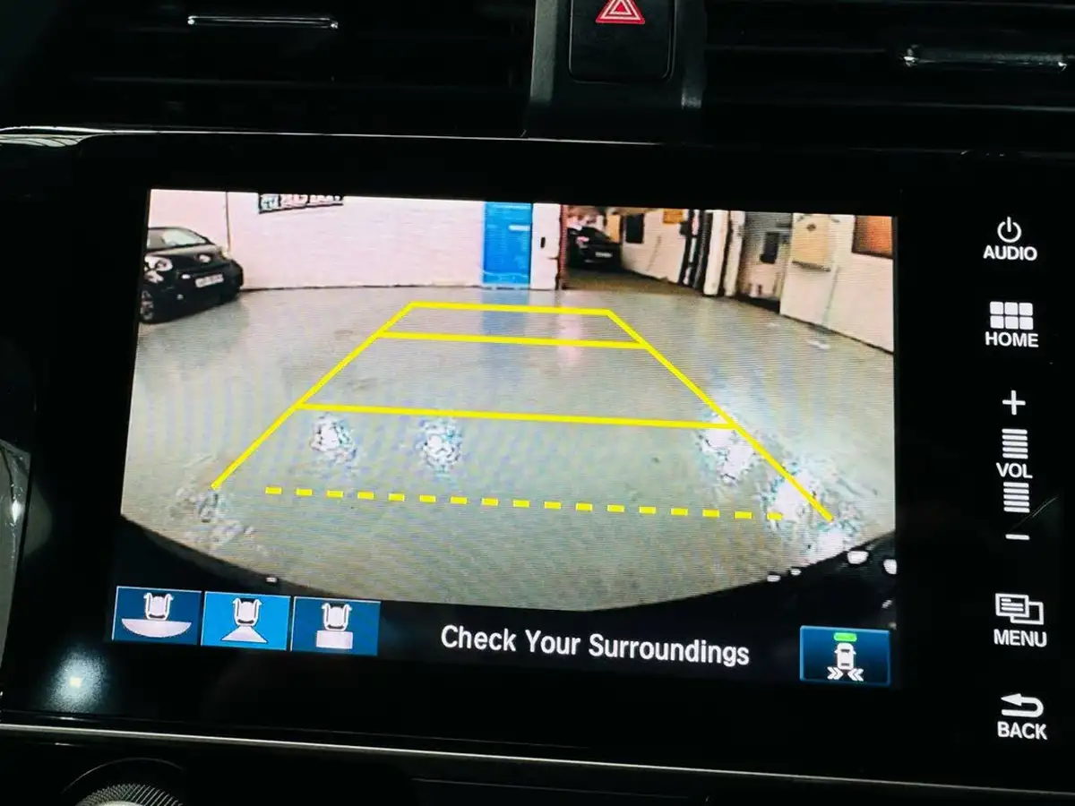 2019-honda-civic-16-i-dtec-ex-tech-packss-hatchback-5d-auto-big-28