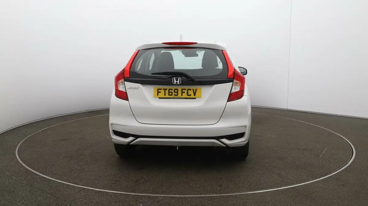 2020-honda-jazz-13-i-vtec-s-big-52