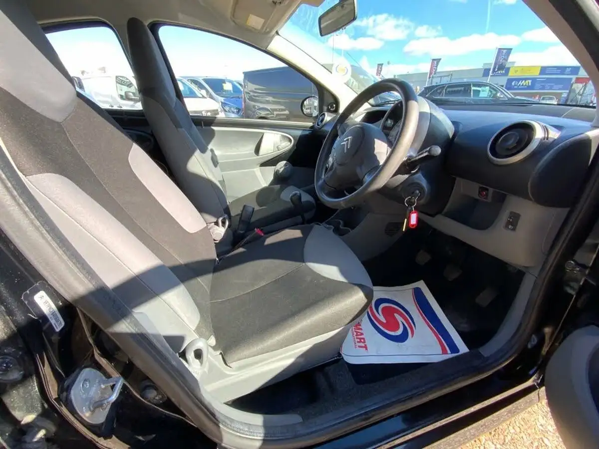 2012-citroen-c1-10-vtr-5d-big-13