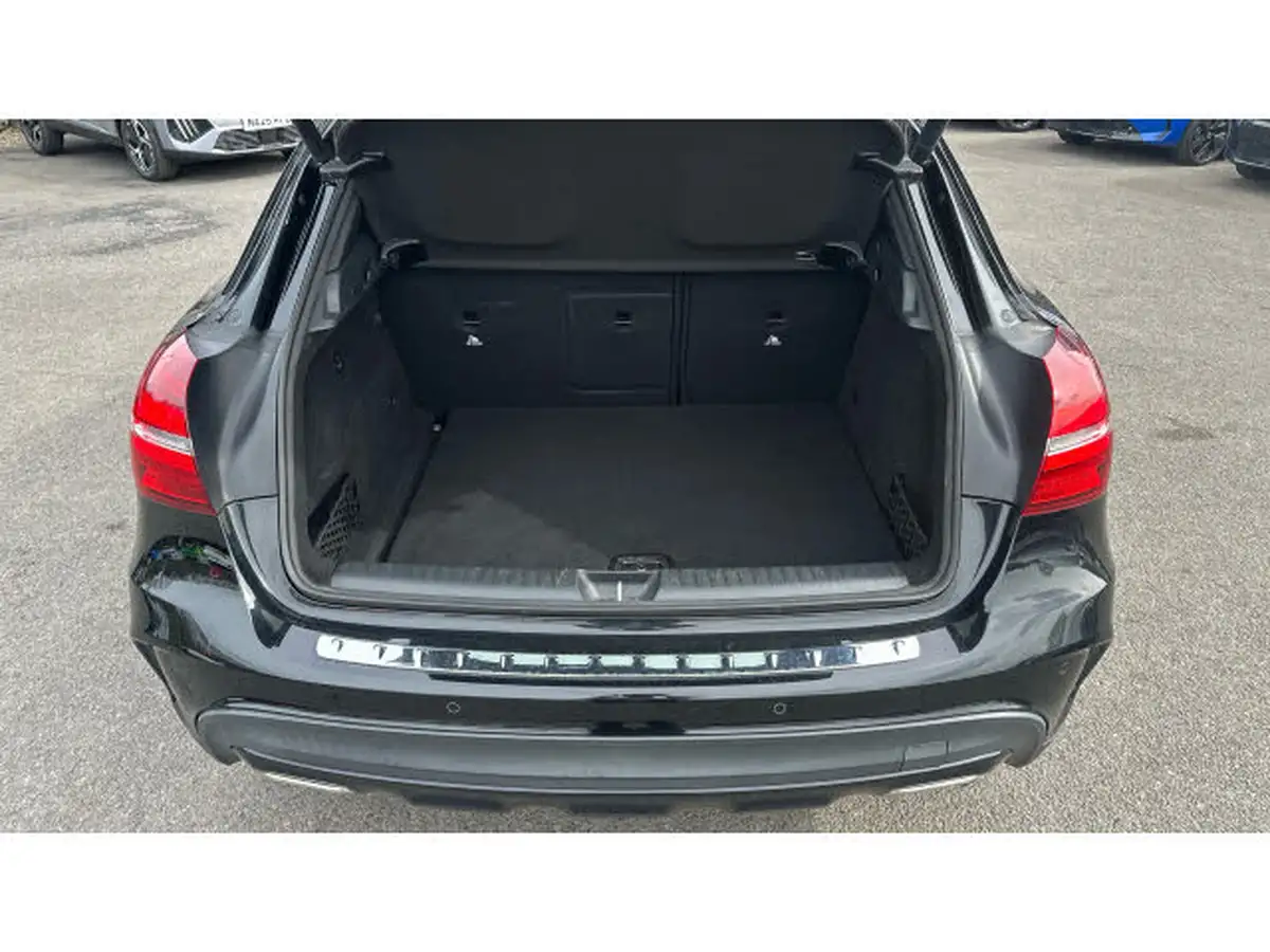 2019-mercedes-benz-gla-class-16-gla-200-amg-line-edition-big-3