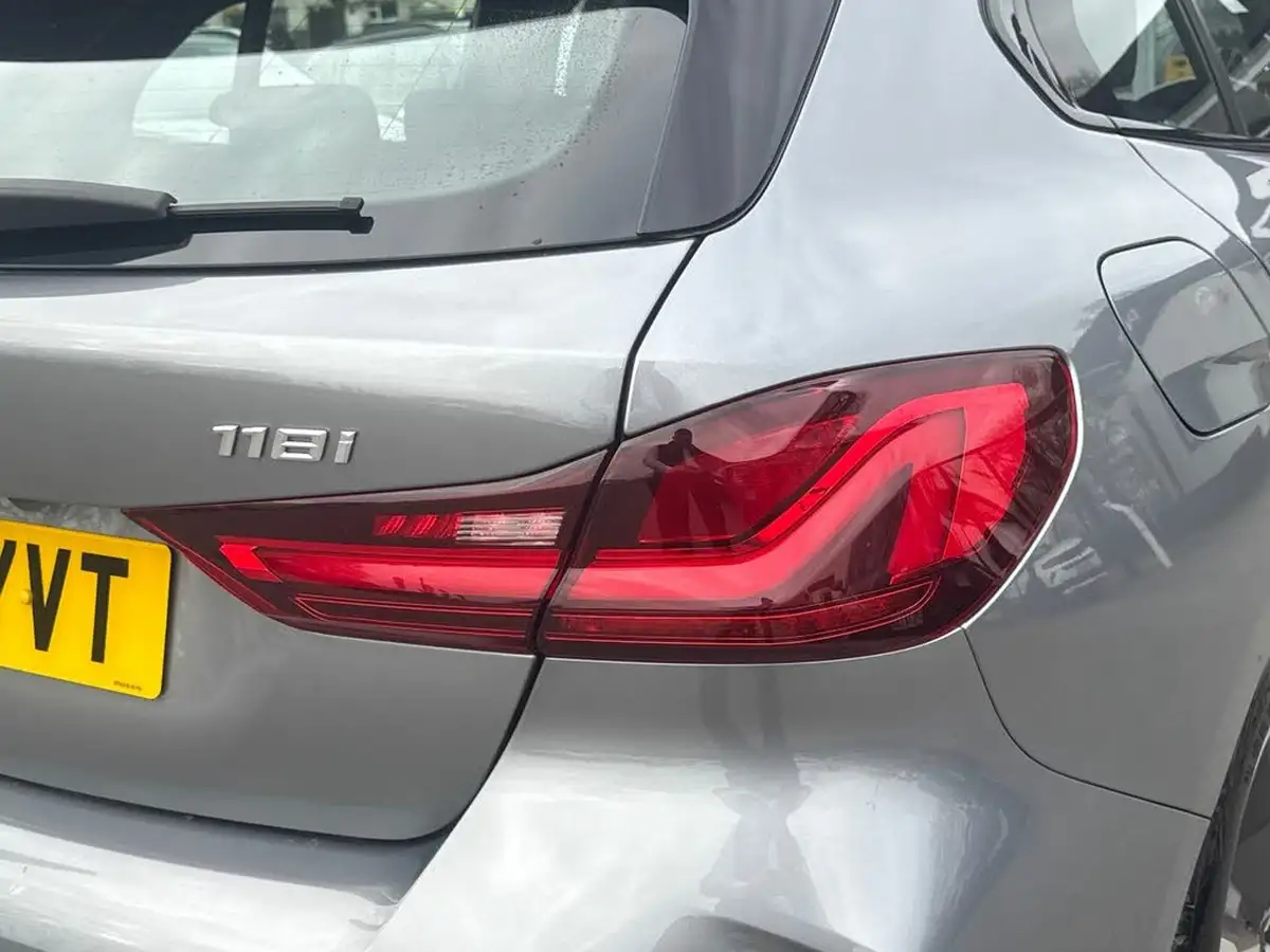 2023-bmw-1-series-15-118i-m-sport-lcp-dct-big-20