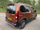 2022-peugeot-rifter-small-10