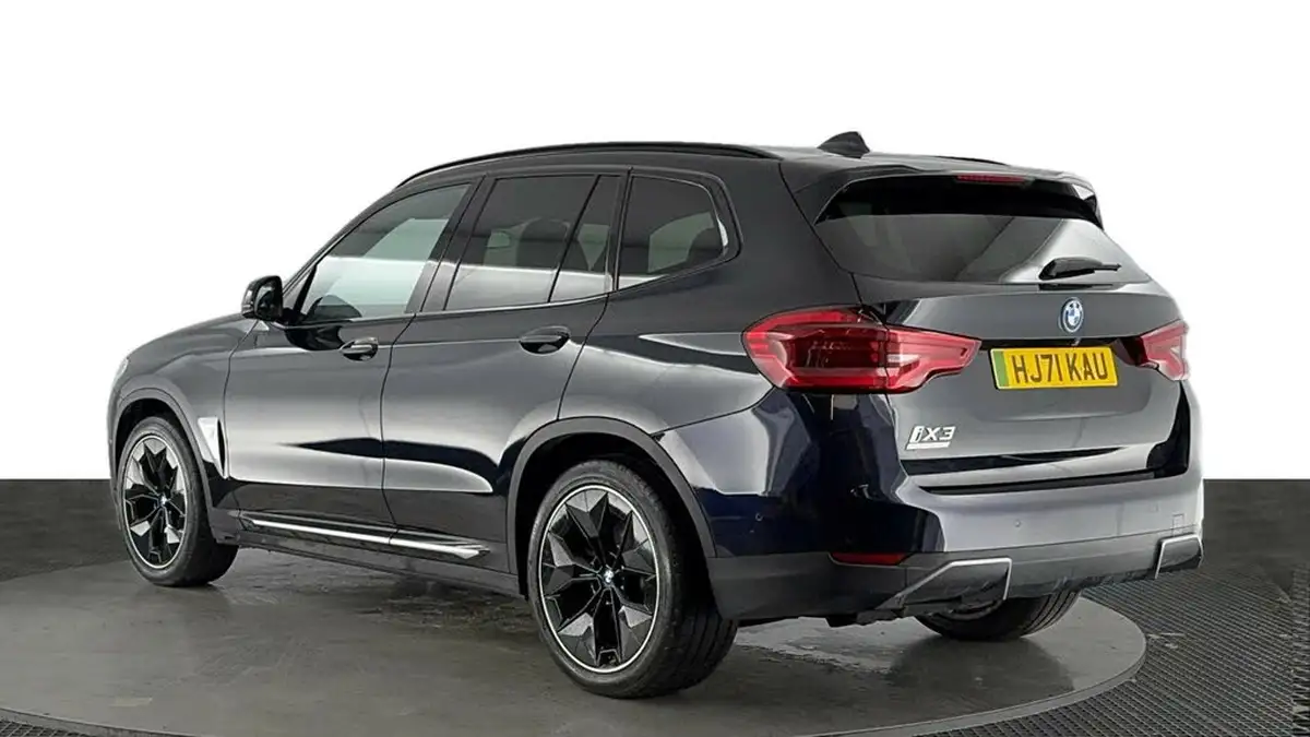 2021-bmw-ix3-e-premier-edition-big-5