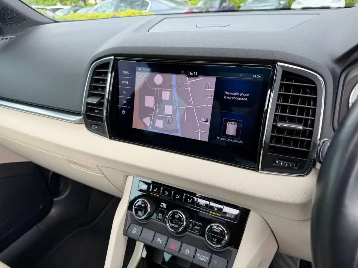2018-skoda-karoq-15-tsi-edition-ss-dsg-big-22
