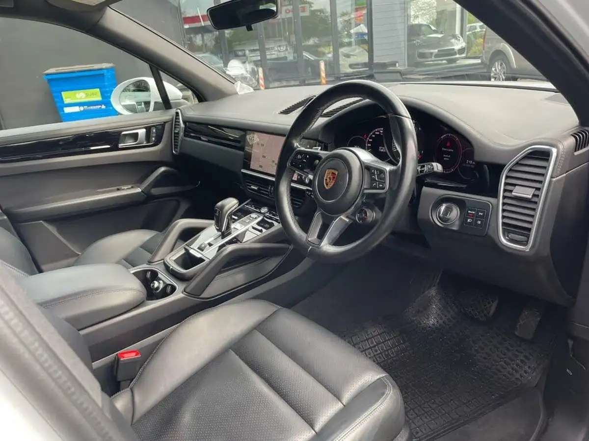 2021-porsche-cayenne-30-v6-e-hybrid-462ps-station-wagon-big-3