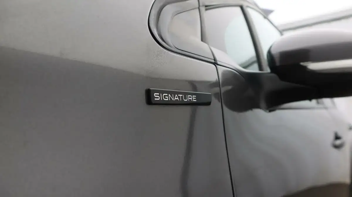 2019-peugeot-2008-suv-12-puretech-signature-82bhp-big-20