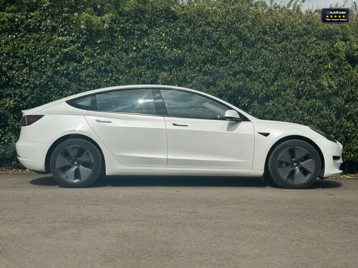 2021-tesla-model-3-e-standard-plus-big-3