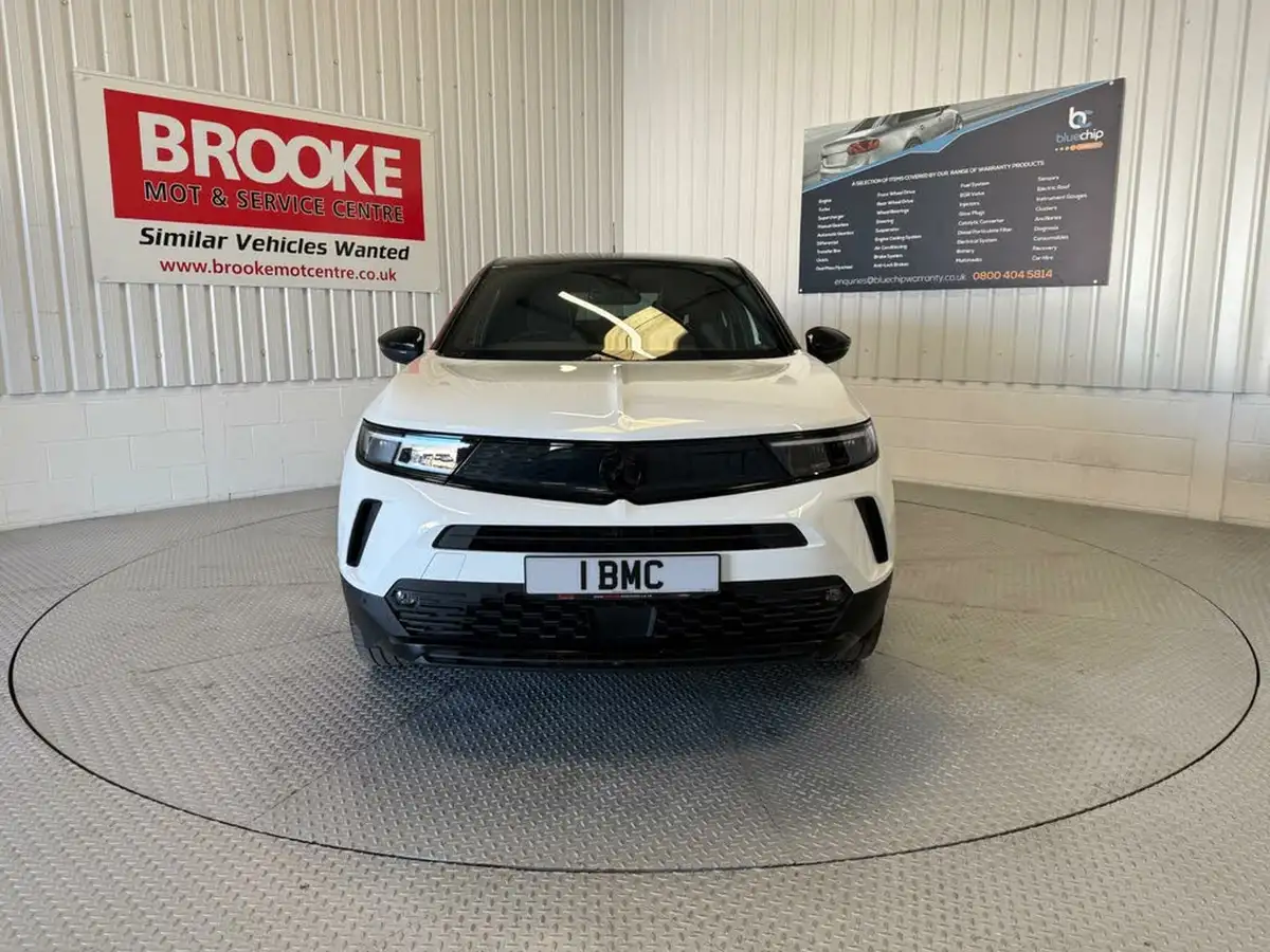 2022-vauxhall-mokka-e-gs-line-big-2
