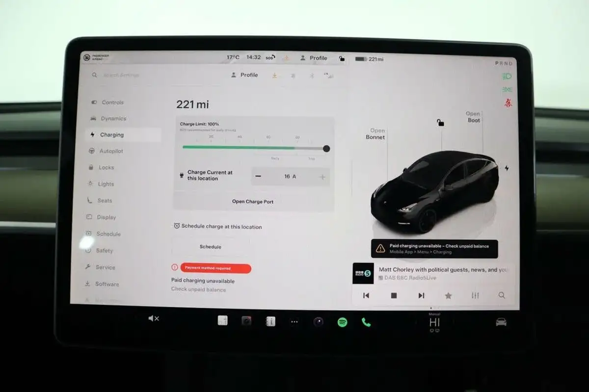 2023-tesla-model-y-e-performance-big-33