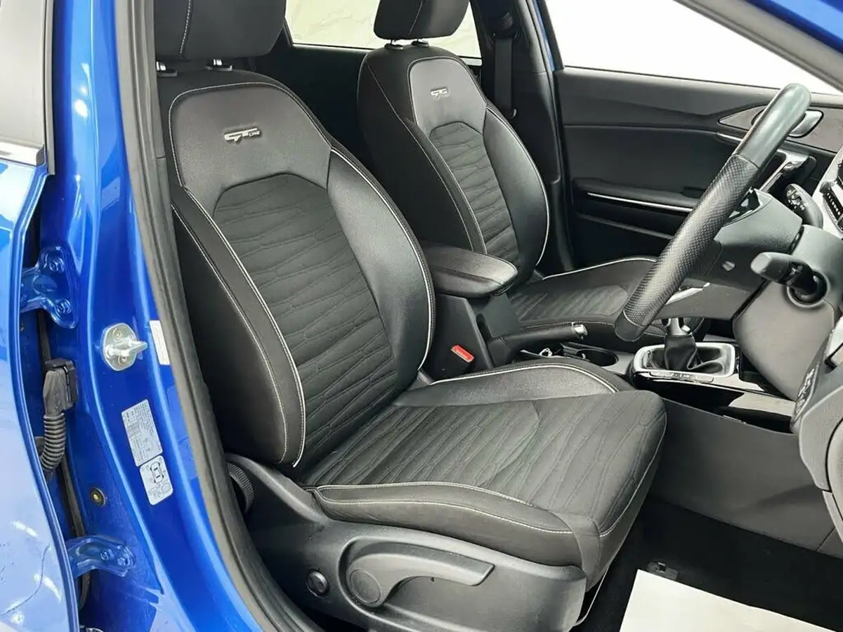 2022-kia-ceed-15-t-gdi-gt-line-big-30
