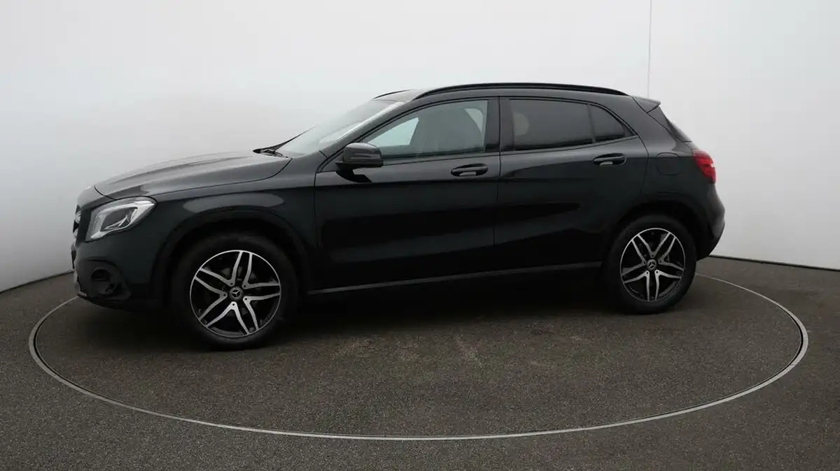 2020-mercedes-benz-gla-class-16-gla-180-urban-edition-ss-7g-dct-big-57