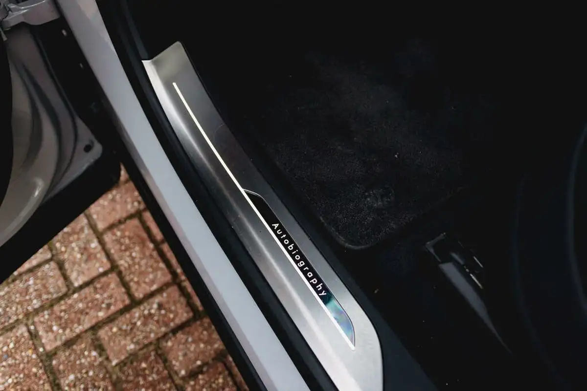 2023-land-rover-range-rover-sport-30-p440e-autobiography-big-38