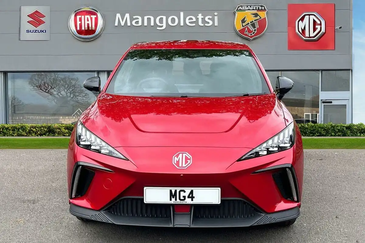 2025-mg-mg4-e-trophy-ev-203ps-long-big-1