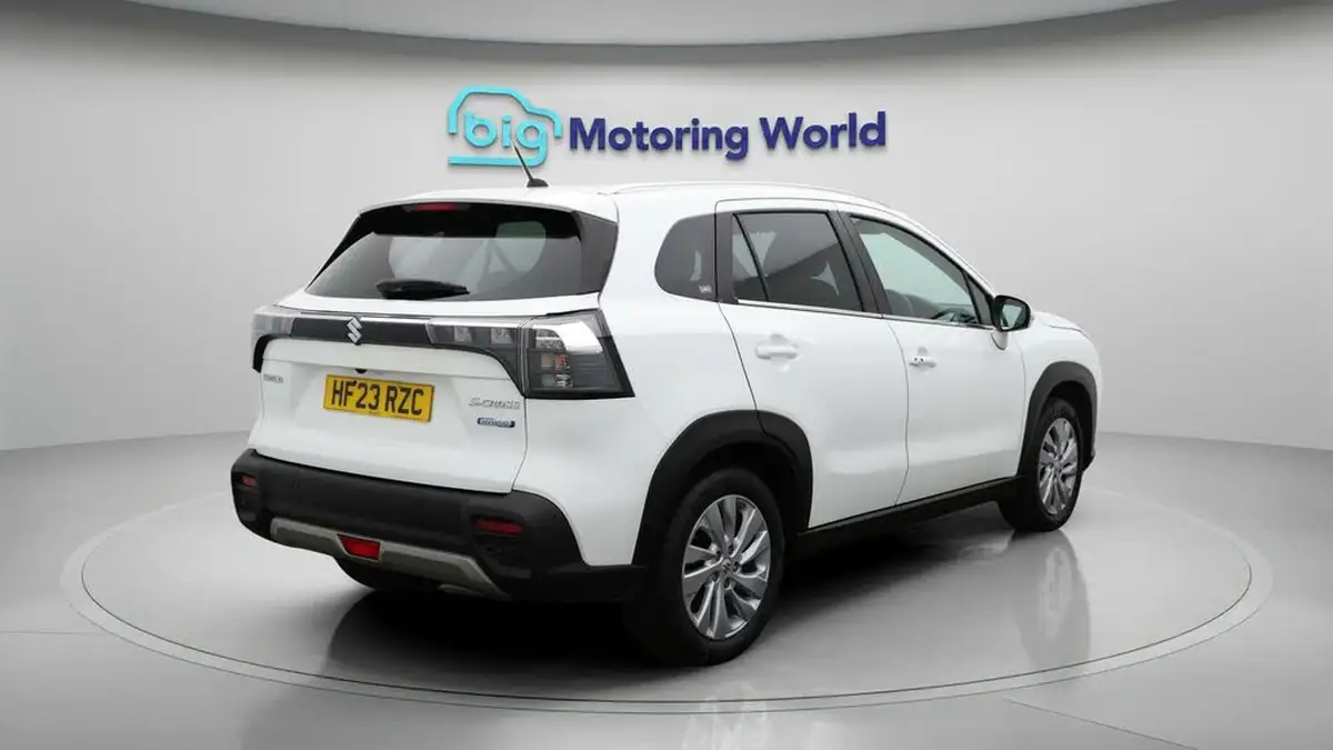 2023-suzuki-s-cross-14-boosterjet-motion-big-7