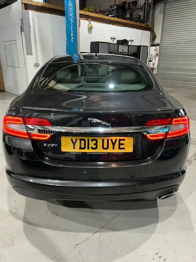 2013-jaguar-xf-22td-sport-200ps-ss-saloon-4d-auto-big-3
