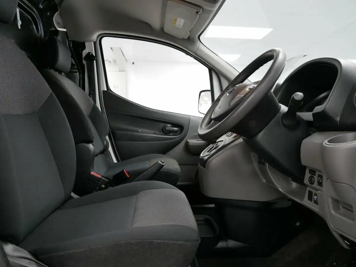 2021-nissan-env200-e-acenta-glaz-packcold-pckmesh-part-wallnav-big-21