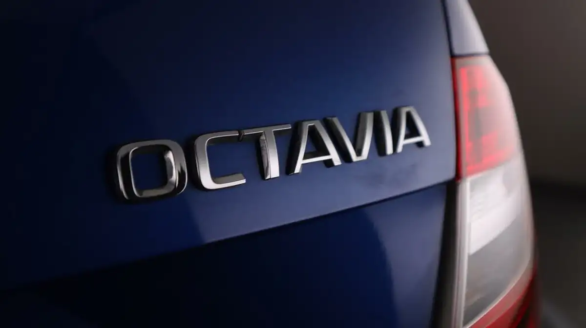 2019-skoda-octavia-15-tsi-se-drive-hatchback-big-20
