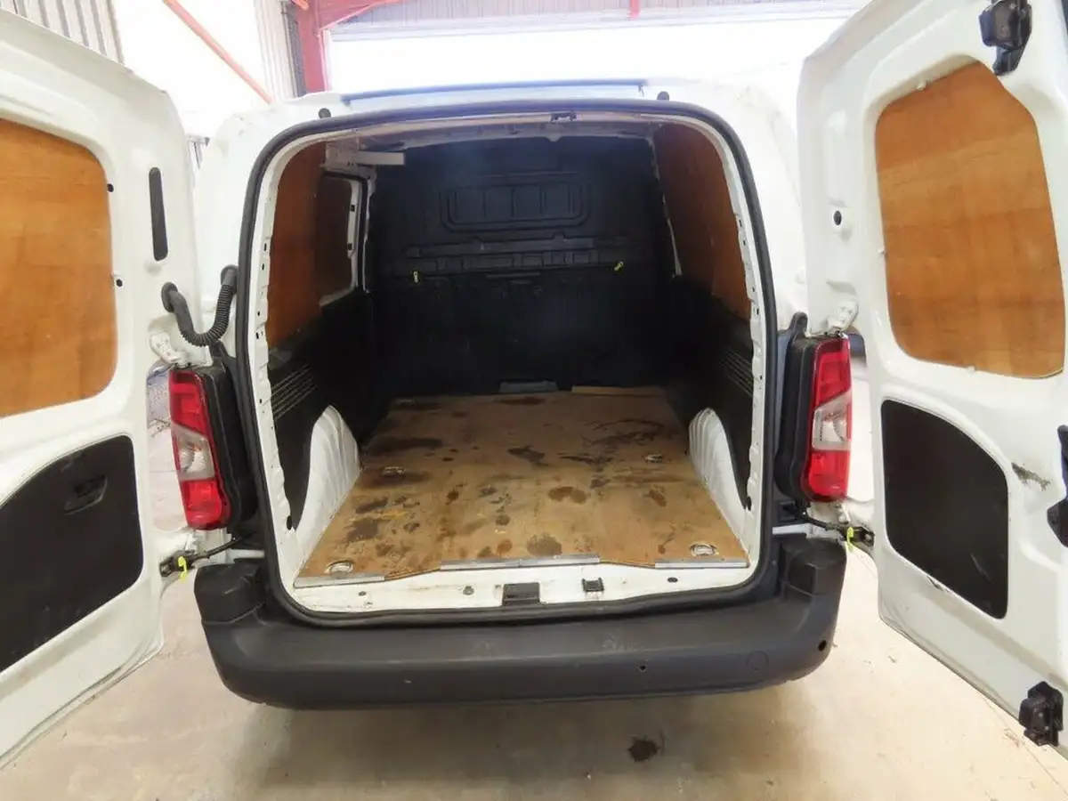 2021-peugeot-partner-15-bluehdi-650-professional-premium-big-8