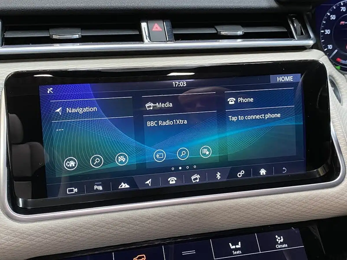 2017-land-rover-range-rover-velar-20-d240-r-dynamic-se-big-41