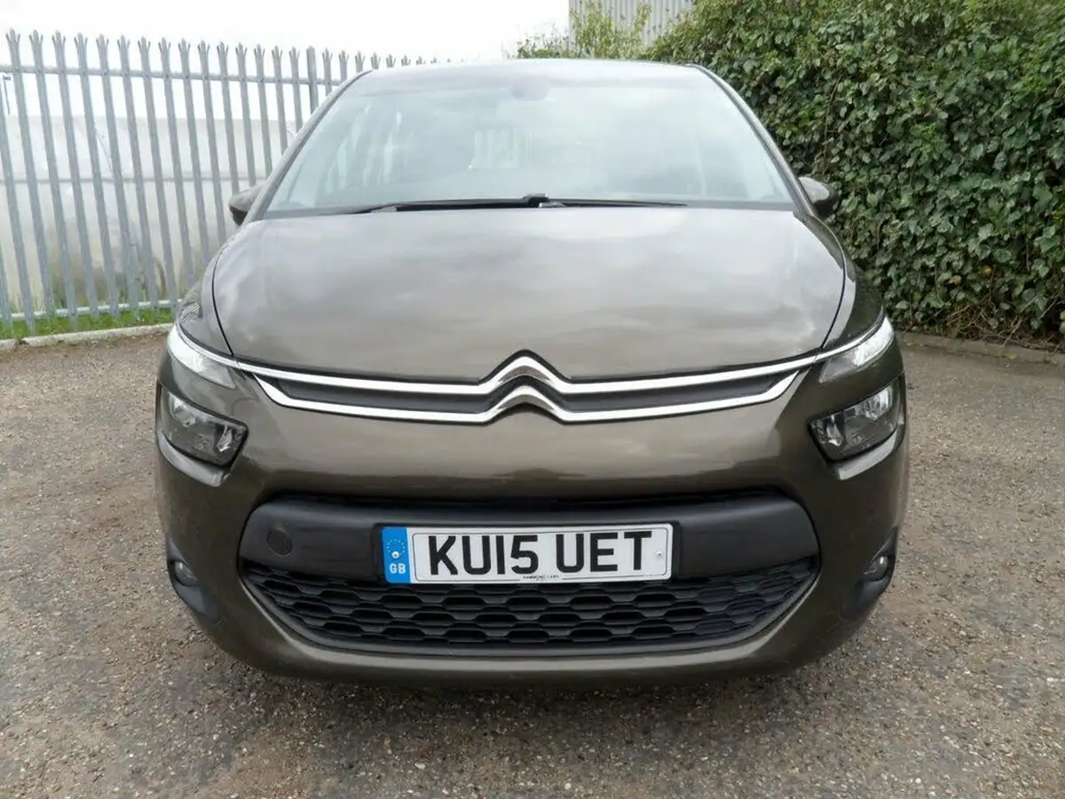 2015-citroen-c4-picasso-16e-hdi-vtr-115ps-big-1