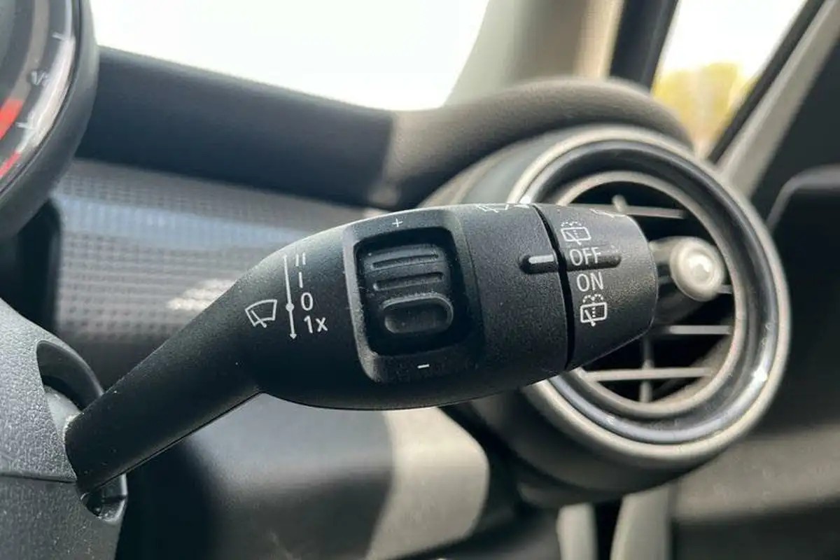2018-mini-cooper-15-cooper-series-ii-ss-hatchback-5d-big-14