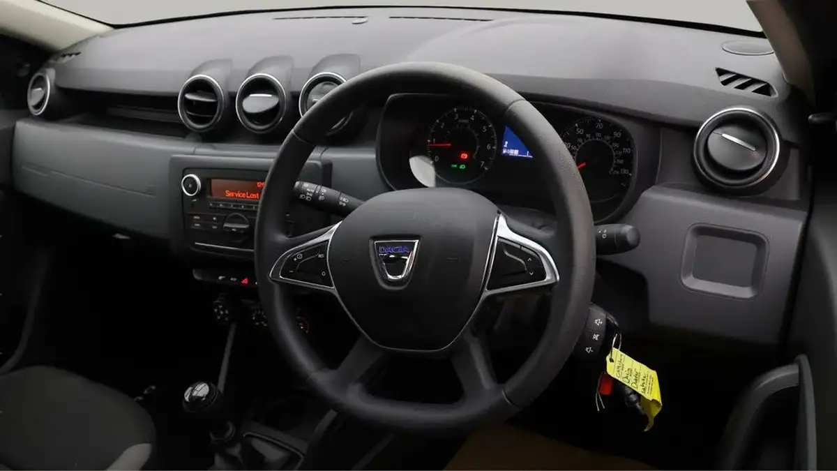 2019-dacia-duster-16-sce-essential-big-8