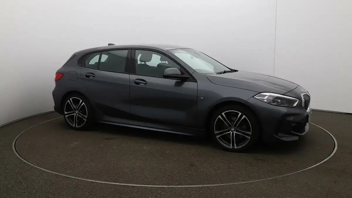 2020-bmw-1-series-20td-118d-m-sport-big-39