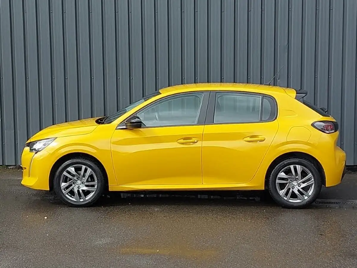 2022-peugeot-208-12-puretech-active-premium-75bhp-big-3