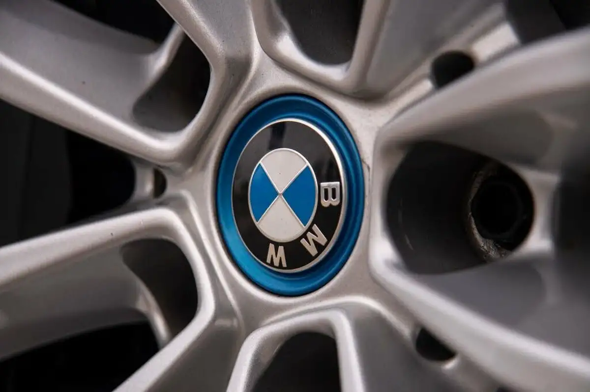 2021-bmw-3-series-20-330e-se-pro-touring-5d-big-37